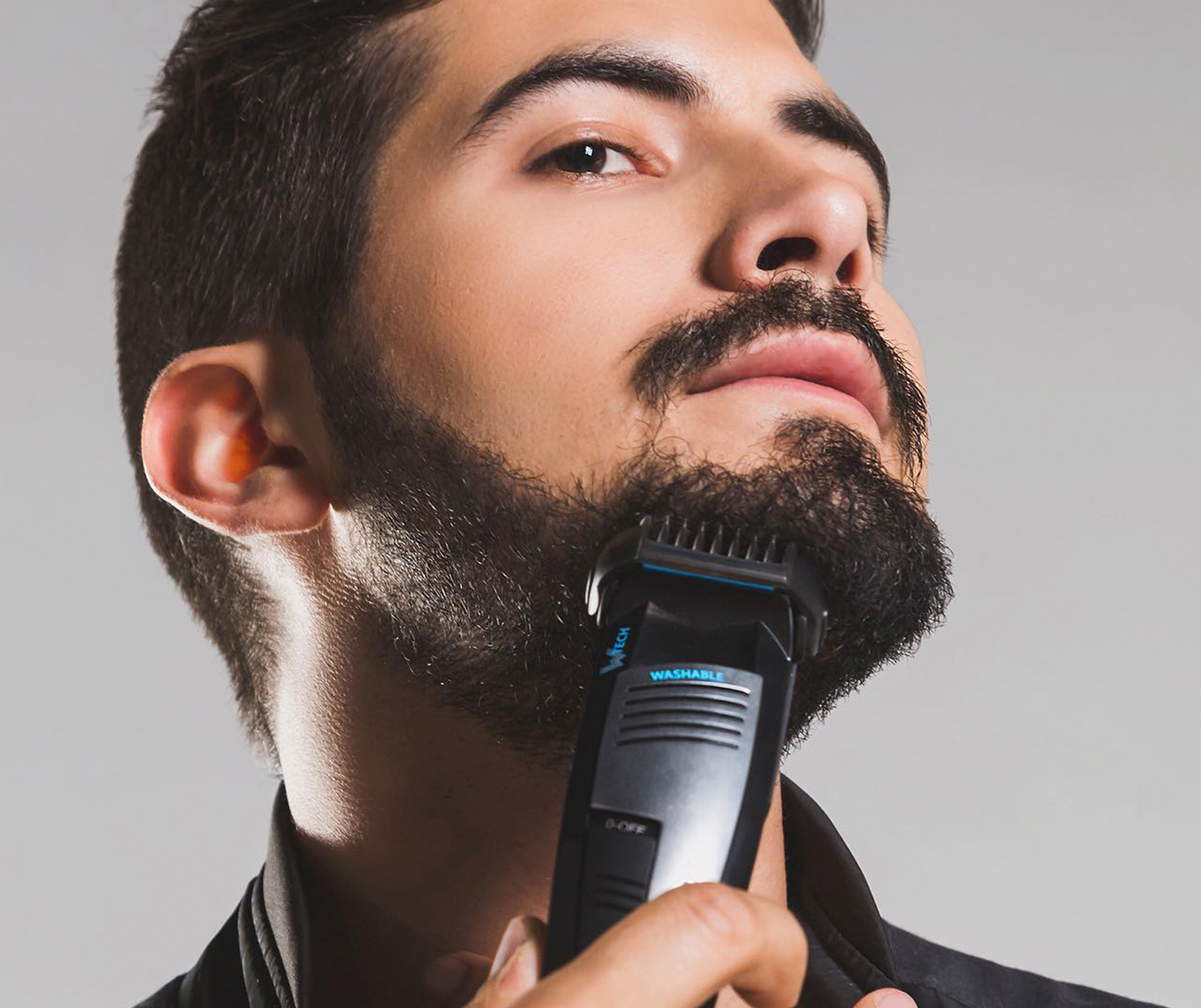 Consejos sobre cómo cuidar la barba con CONAIRMAN®